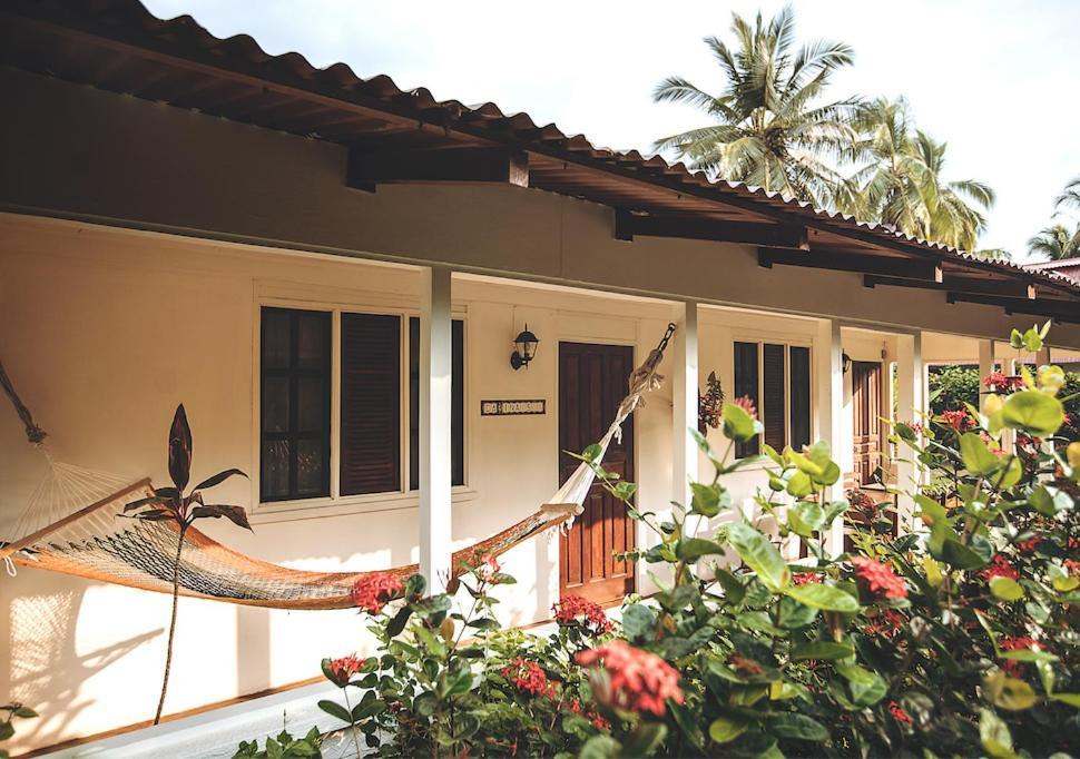 Encantada Ocean Cottages Эстерильос-Эсте Экстерьер фото